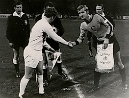 Als Kapitän führte er die SGD 1970 auch gegen Leeds United aufs Feld.