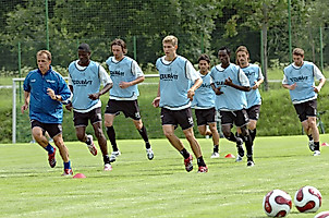 2007 war der SC zum ersten Mal zu Gast in Schruns. Physiotherapeut Uwe Vetter (vorne links) ist von Beginn an dabei. 